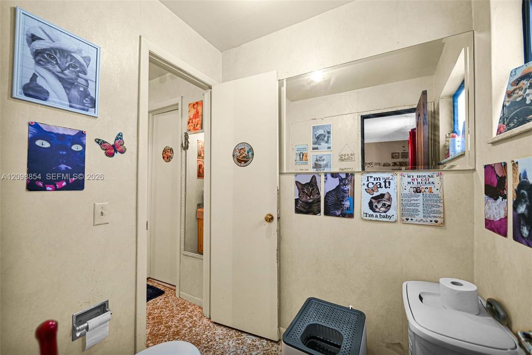 待售: $850,000 (5 贝兹, 3 浴室, 3529 平方英尺)