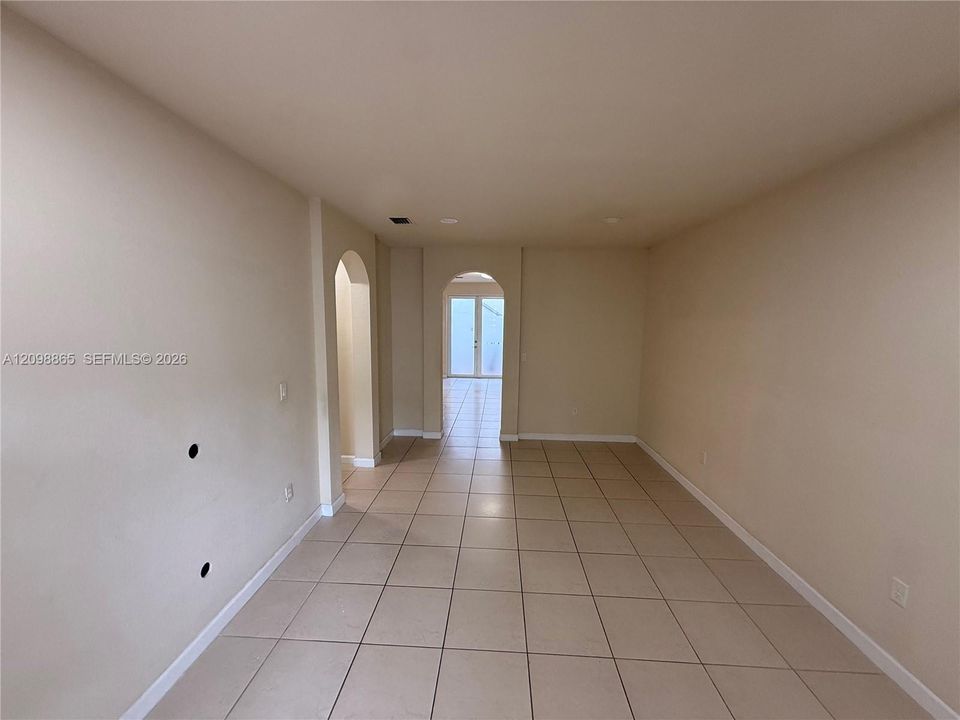 En Renta: $3,150 (5 camas, 4 baños, 2312 Pies cuadrados)