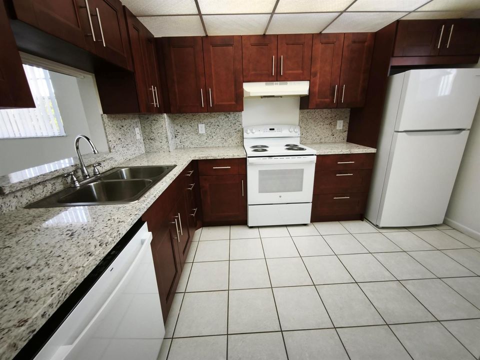 Kitchen 6