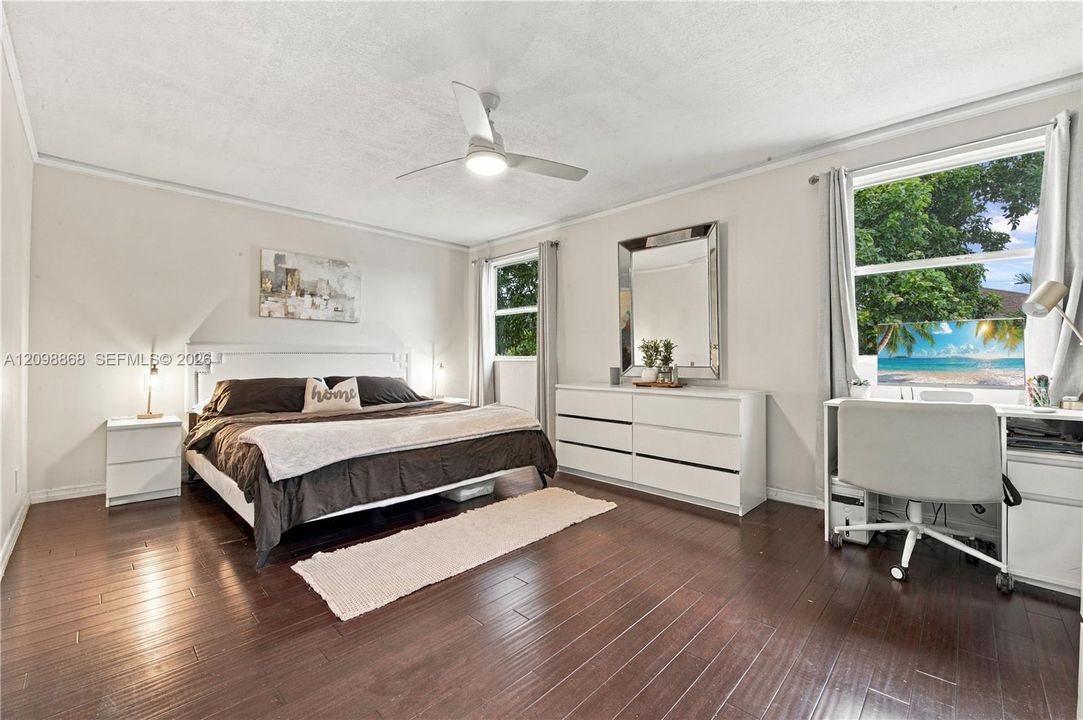 For Sale: $620,000 (3 beds, 2 baths, 1798 Square Feet)