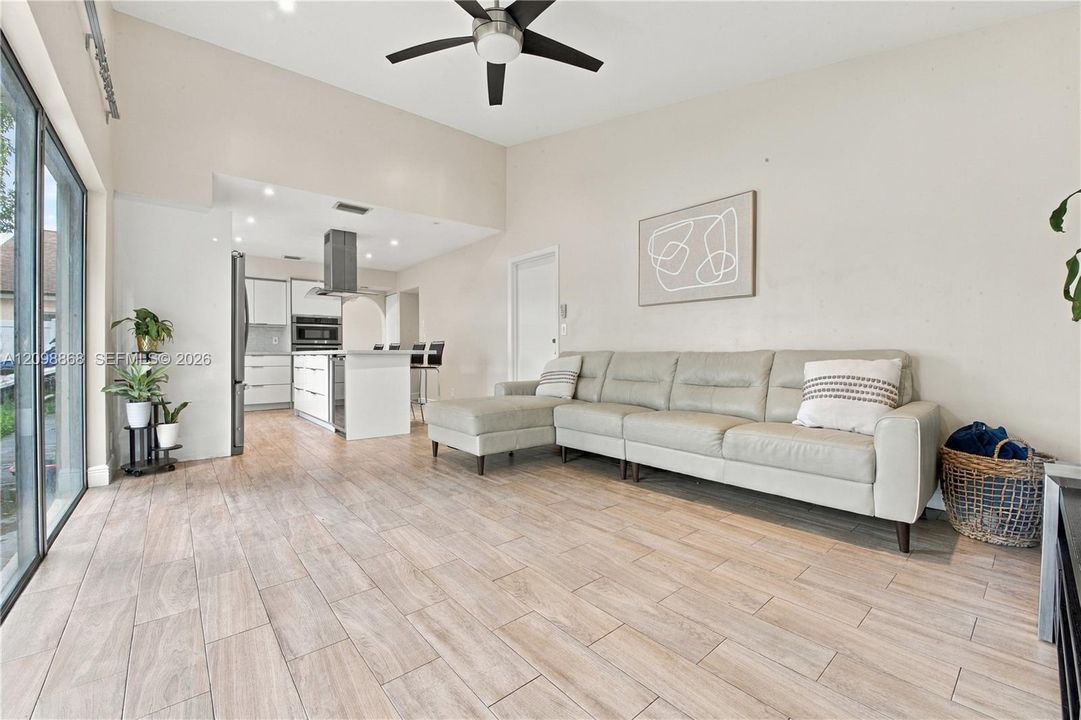 For Sale: $620,000 (3 beds, 2 baths, 1798 Square Feet)