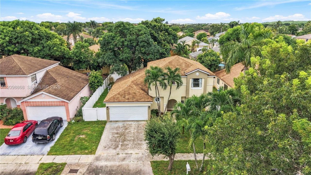 For Sale: $620,000 (3 beds, 2 baths, 1798 Square Feet)