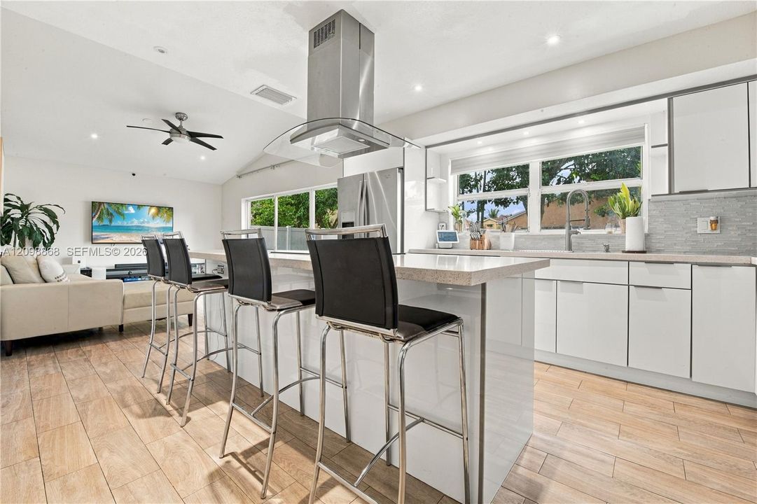 For Sale: $620,000 (3 beds, 2 baths, 1798 Square Feet)