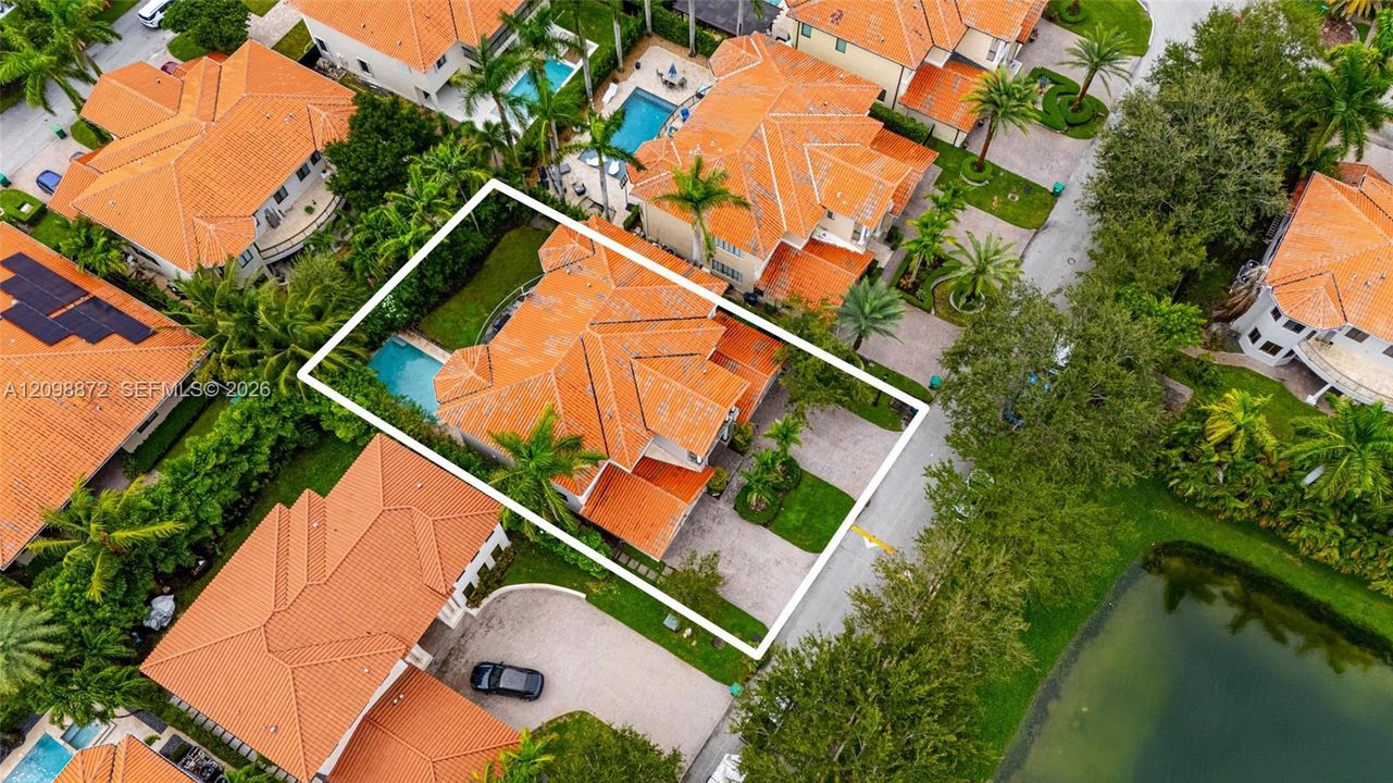 For Sale: $1,289,000 (5 beds, 4 baths, 4717 Square Feet)