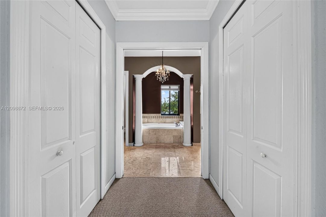 For Sale: $1,289,000 (5 beds, 4 baths, 4717 Square Feet)