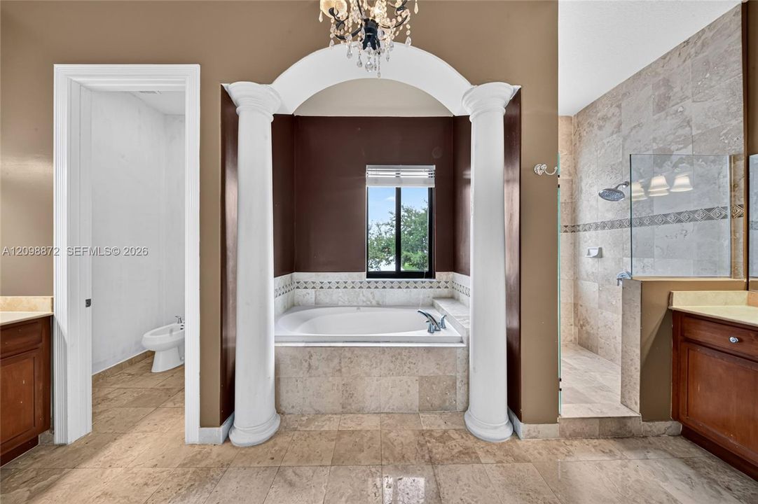 For Sale: $1,289,000 (5 beds, 4 baths, 4717 Square Feet)