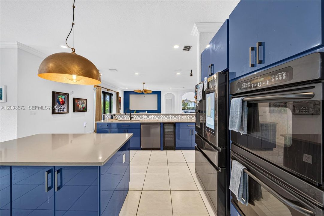 For Sale: $1,289,000 (5 beds, 4 baths, 4717 Square Feet)
