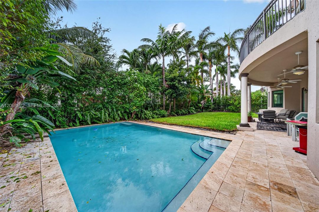 For Sale: $1,289,000 (5 beds, 4 baths, 4717 Square Feet)
