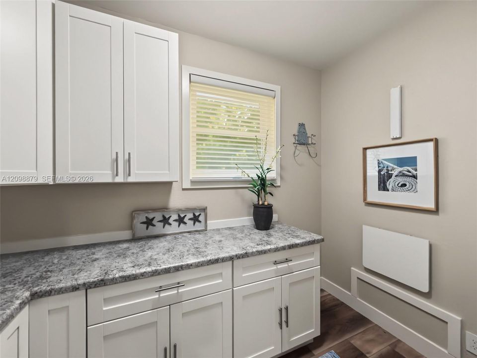 На продажу: $949,900 (3 спален, 3 ванн, 2350 Квадратных фут)