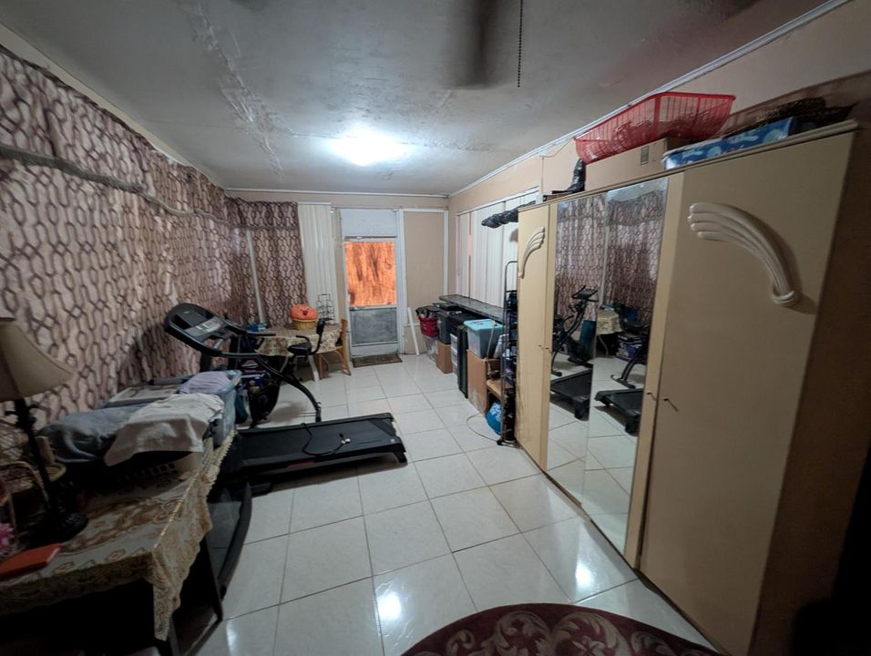 PXL_20260930_192731505