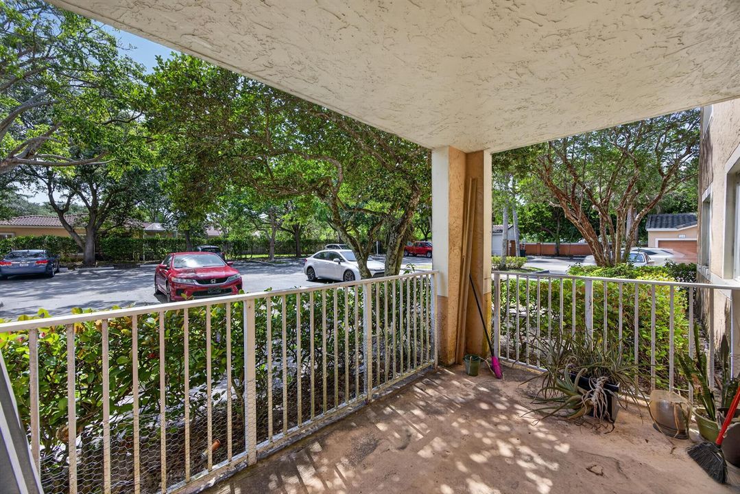 3844 Lyons Rd #101_Pics_34_Arturo Ruesta