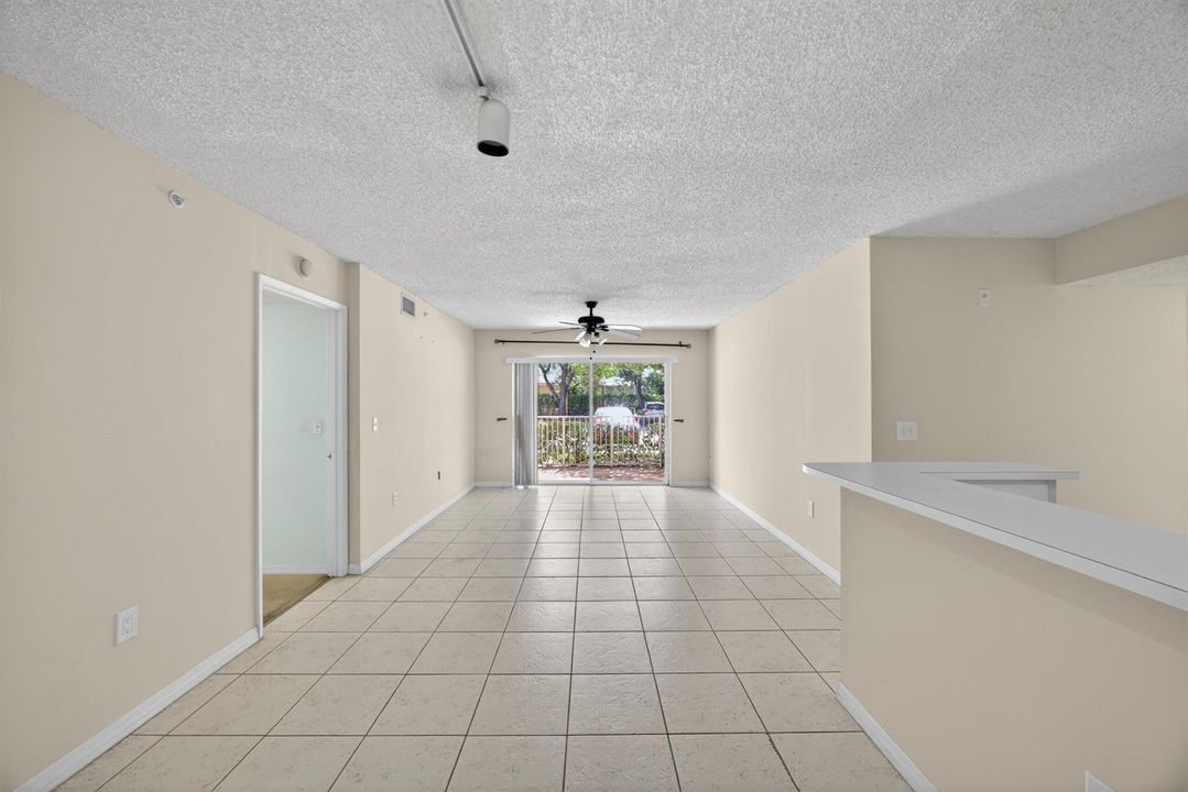 3844 Lyons Rd #101_Pics_15_Arturo Ruesta