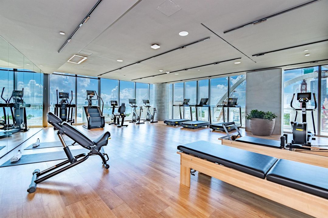 CB20