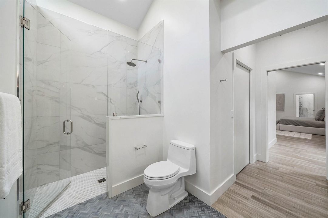 061-4356KassoCircle-BocaRaton-FL-33487-S
