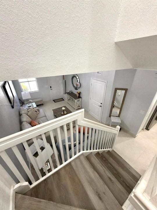 En Renta: $3,200 (4 camas, 2 baños, 1820 Pies cuadrados)