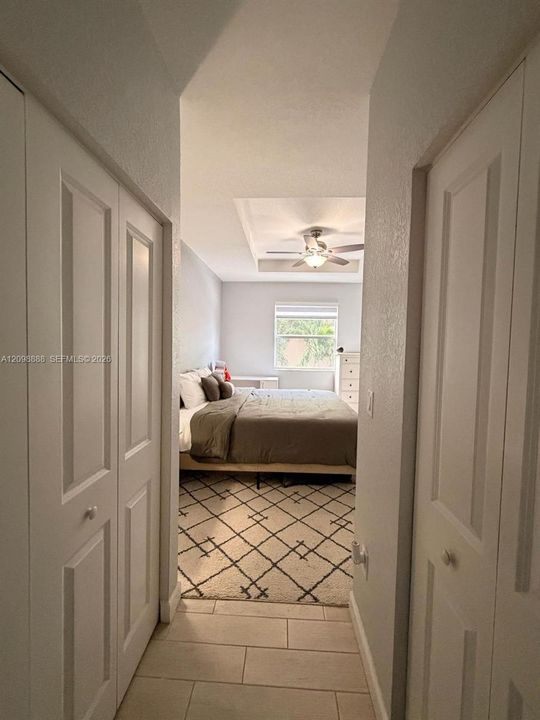 En Renta: $3,200 (4 camas, 2 baños, 1820 Pies cuadrados)
