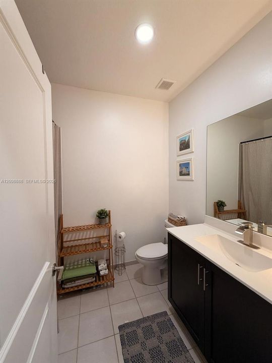 En Renta: $3,200 (4 camas, 2 baños, 1820 Pies cuadrados)