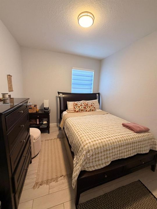 En Renta: $3,200 (4 camas, 2 baños, 1820 Pies cuadrados)