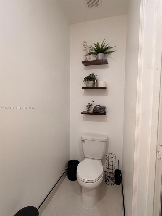 En Renta: $3,200 (4 camas, 2 baños, 1820 Pies cuadrados)