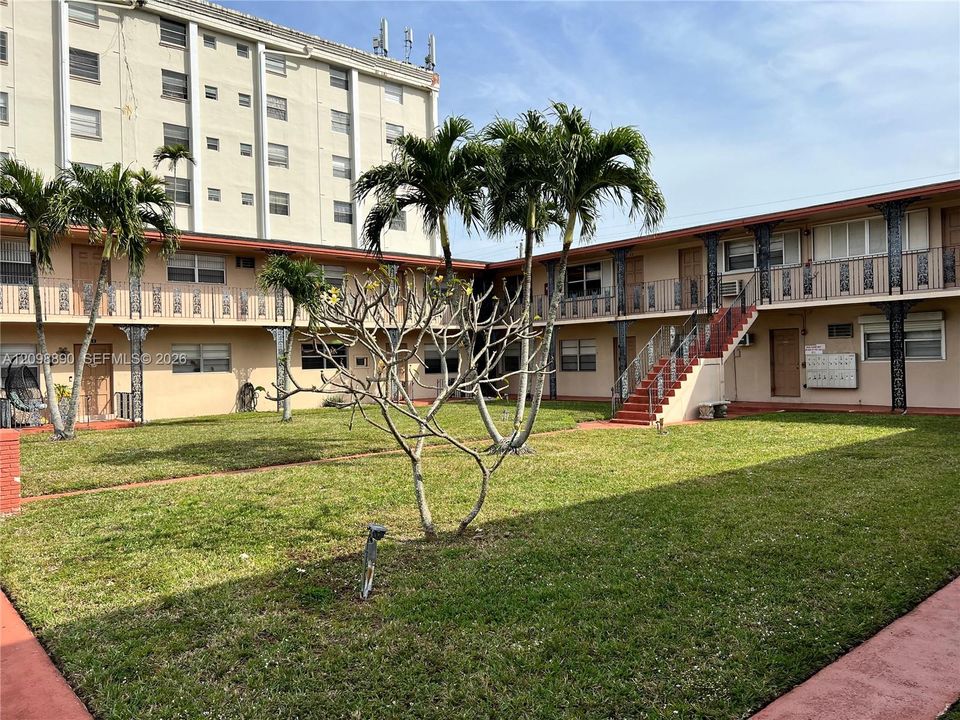 For Rent: $1,500 (1 beds, 1 baths, 750 Square Feet)