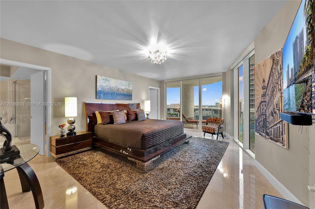 For Sale: $1,250,000 (2 beds, 2 baths, 1782 Square Feet)