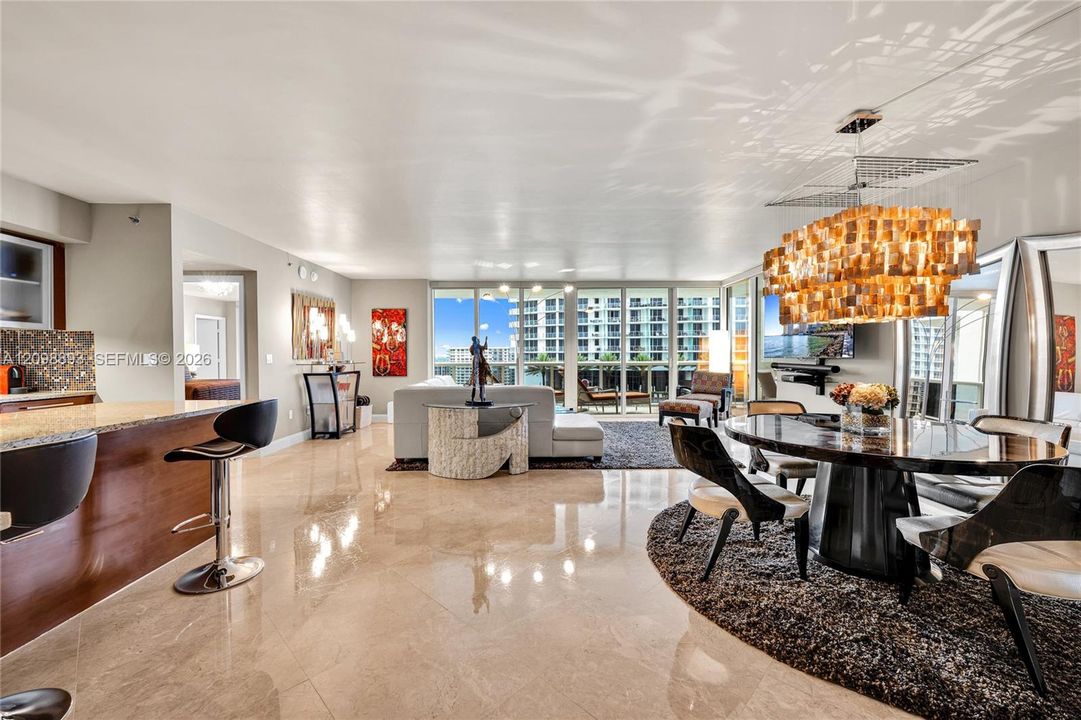 For Sale: $1,250,000 (2 beds, 2 baths, 1782 Square Feet)