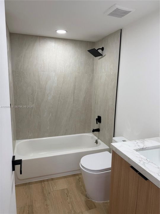 En Renta: $2,790 (3 camas, 2 baños, 1216 Pies cuadrados)