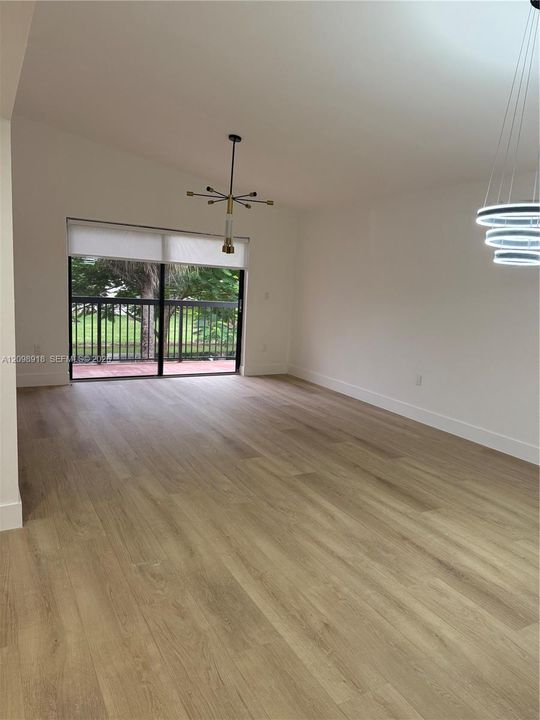 En Renta: $2,790 (3 camas, 2 baños, 1216 Pies cuadrados)