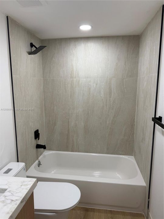 En Renta: $2,790 (3 camas, 2 baños, 1216 Pies cuadrados)