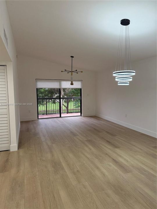 En Renta: $2,790 (3 camas, 2 baños, 1216 Pies cuadrados)