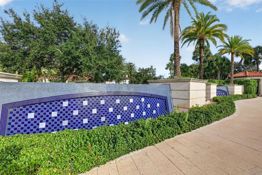 En Venta: $620,000 (3 camas, 2 baños, 2117 Pies cuadrados)