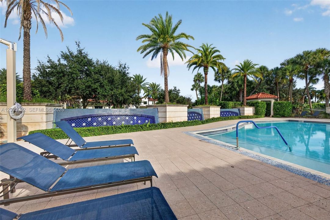 En Venta: $620,000 (3 camas, 2 baños, 2117 Pies cuadrados)