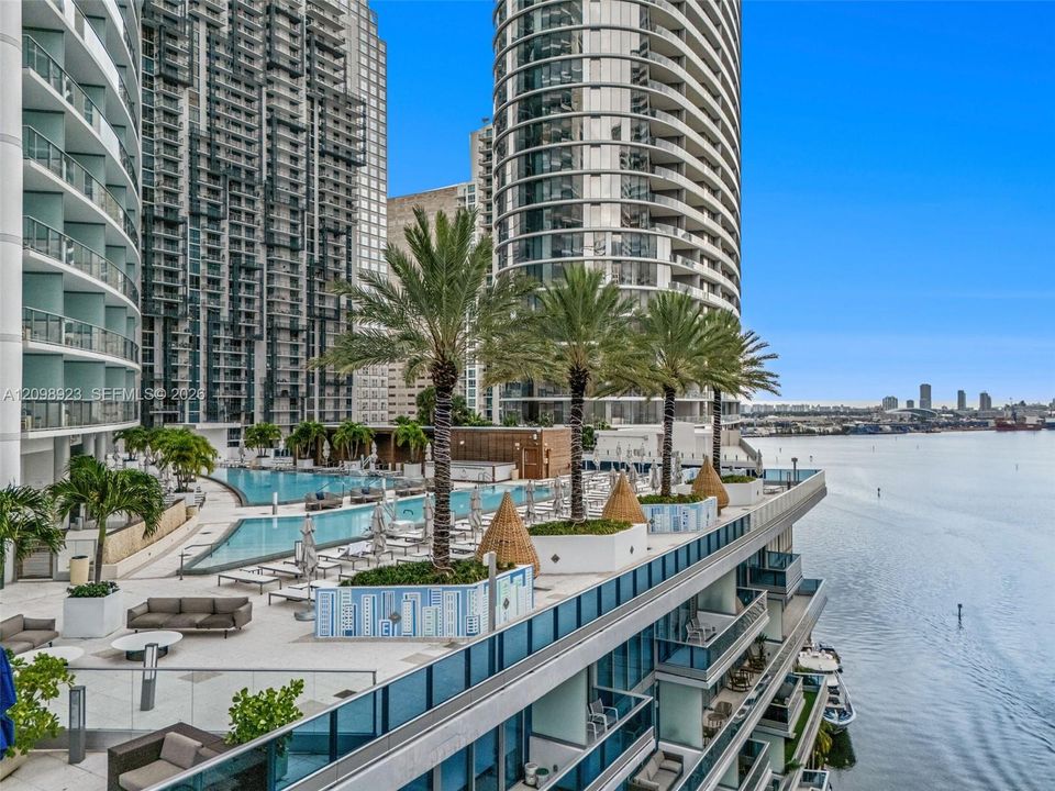 For Rent: $11,000 (2 beds, 2 baths, 1500 Square Feet)