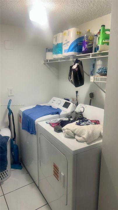 For Rent: $2,300 (2 beds, 2 baths, 980 Square Feet)