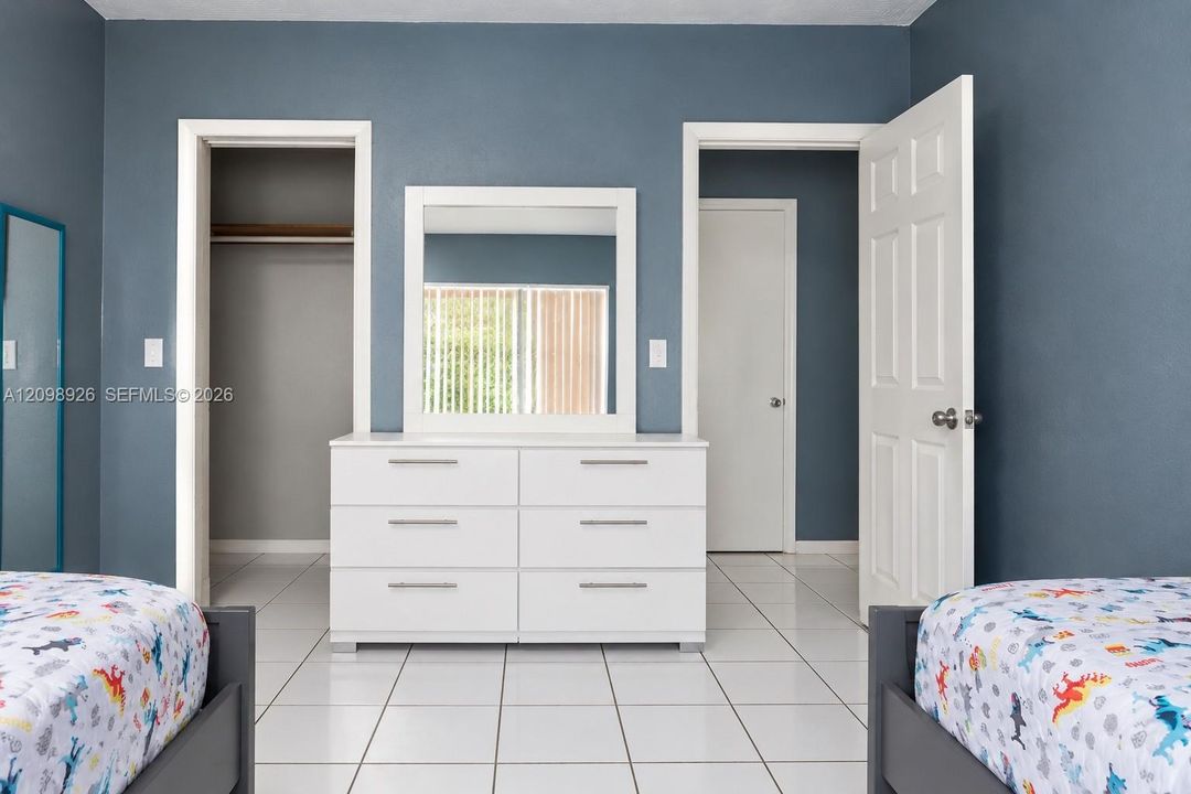 Active With Contract: $529,000 (0 beds, 0 baths, 1566 Square Feet)