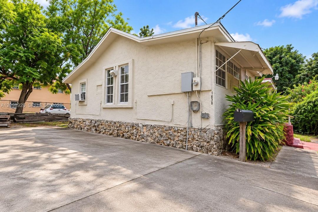 Active With Contract: $529,000 (0 beds, 0 baths, 1566 Square Feet)