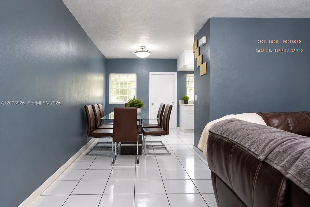Active With Contract: $529,000 (0 beds, 0 baths, 1566 Square Feet)