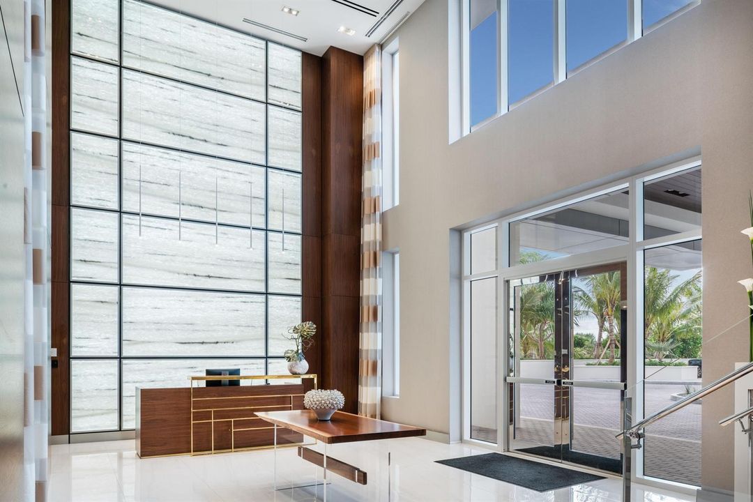 VB Lobby 3