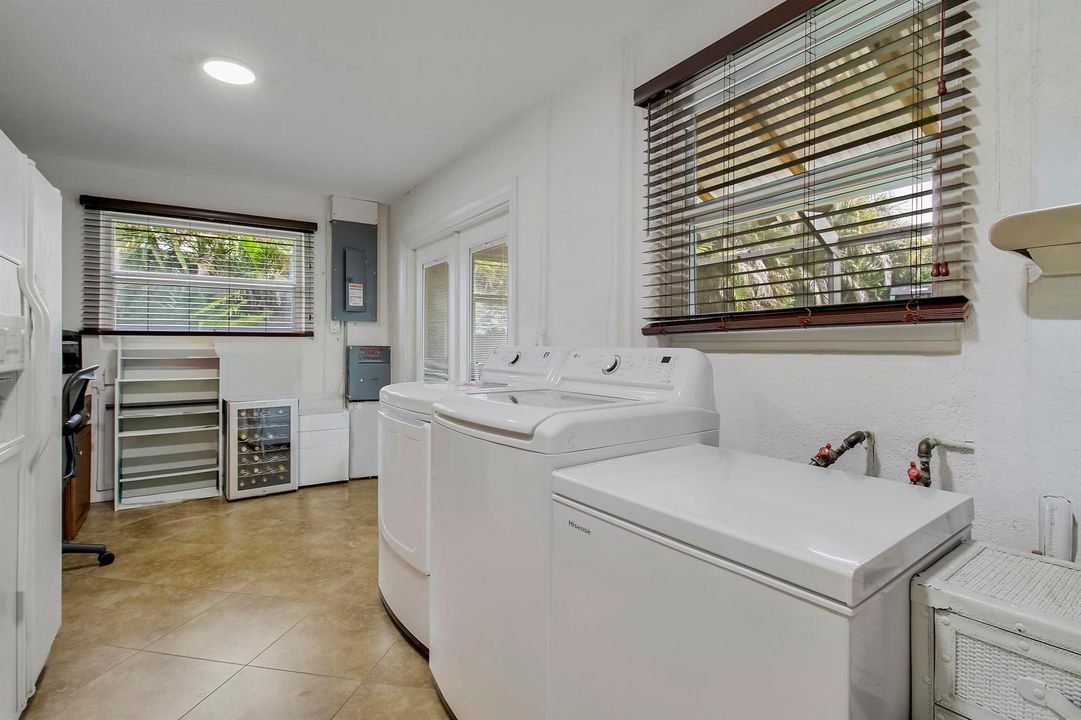 Laundry/Office