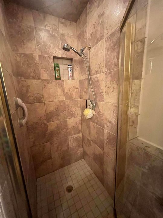 stall shower