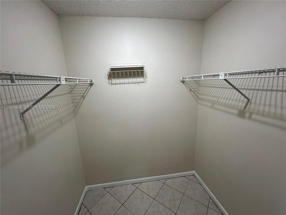 En Renta: $2,100 (2 camas, 2 baños, 1120 Pies cuadrados)
