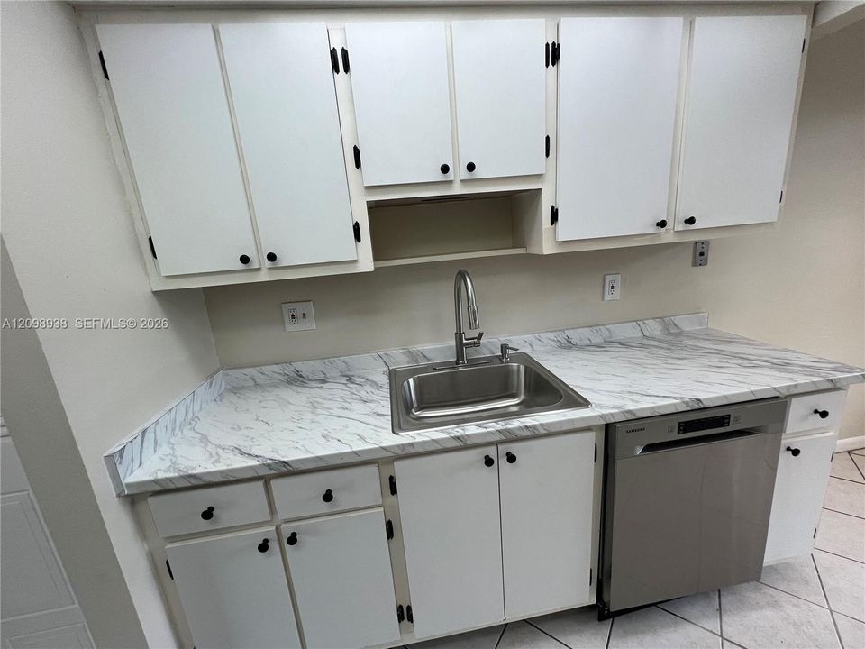 En Renta: $2,100 (2 camas, 2 baños, 1120 Pies cuadrados)