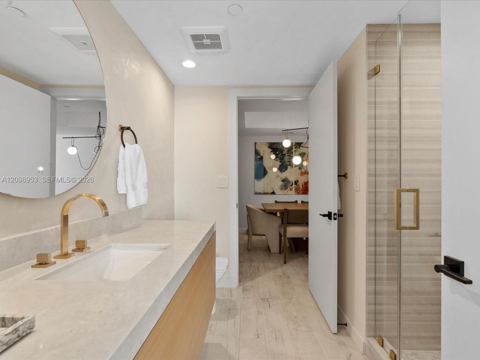 For Rent: $6,500 (2 beds, 2 baths, 1313 Square Feet)