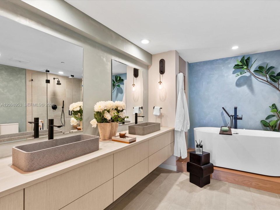 For Rent: $6,500 (2 beds, 2 baths, 1313 Square Feet)