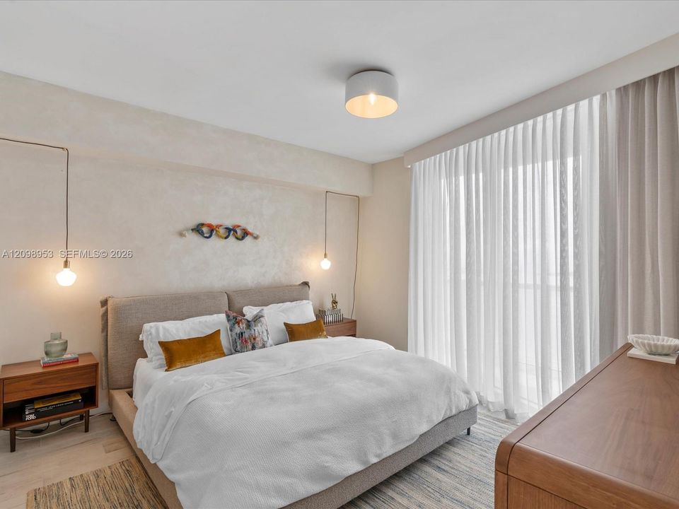 For Rent: $6,500 (2 beds, 2 baths, 1313 Square Feet)