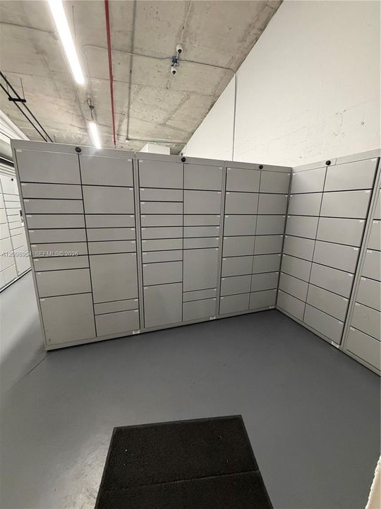 В аренду: $3,100 (1 спален, 1 ванн, 802 Квадратных фут)