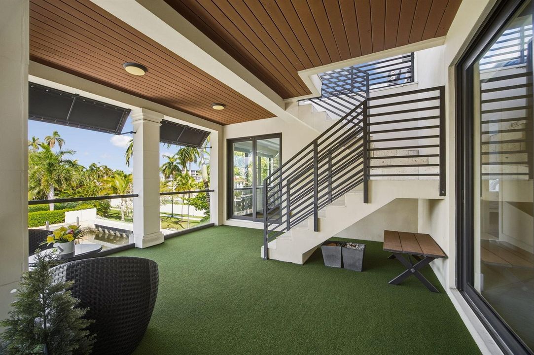 2nd floor terrace