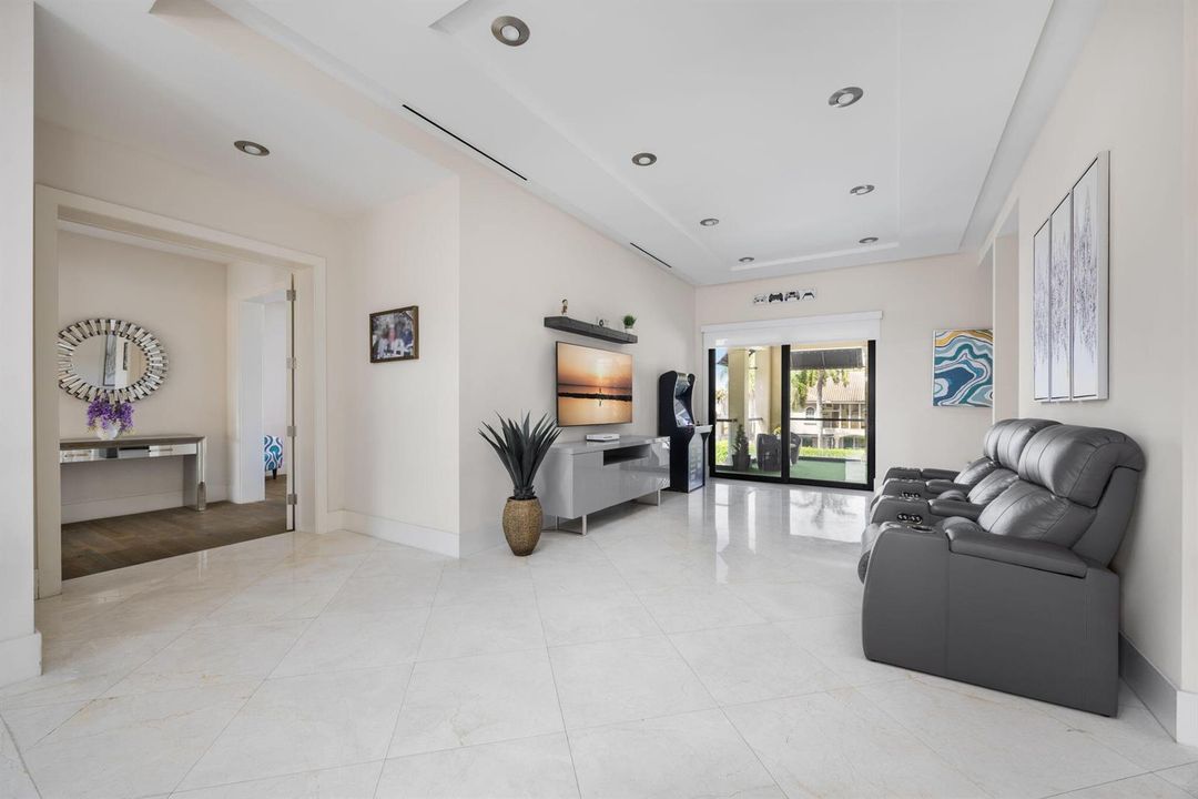 upstairs lounge