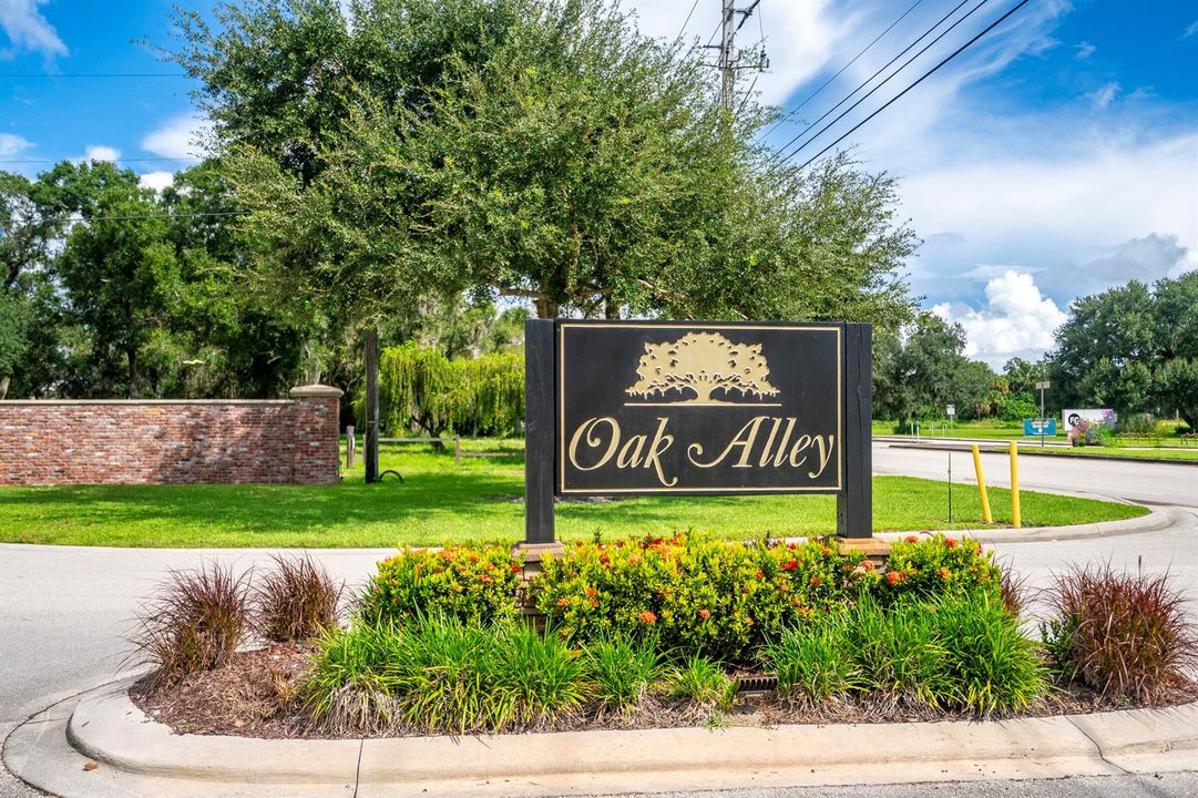 Oak Alley