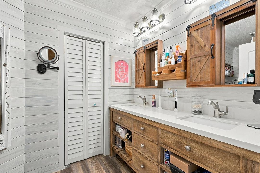OWNERS BATH